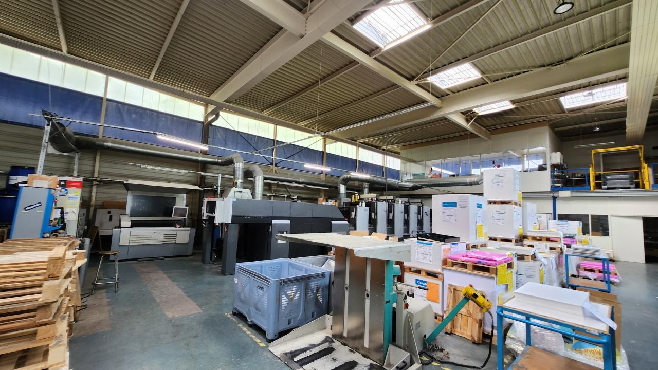 Local d'activité Champigny-sur-Marne 1900m² Vente local d'activité Champigny-sur-Marne Val-de-Marne OVACT2533676 0